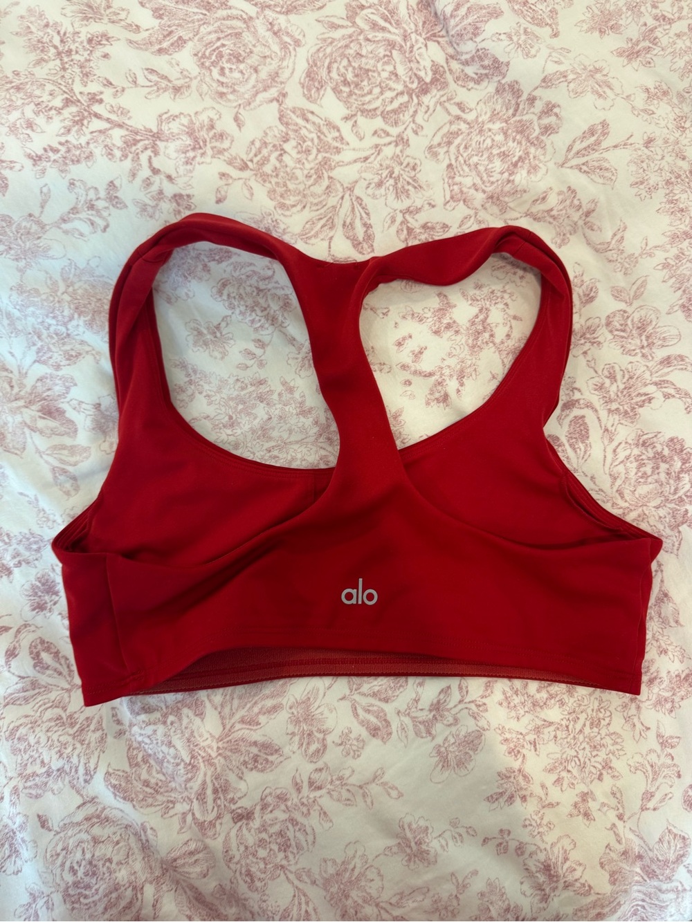 ALO Yoga Red Set - Picture 4 of 4